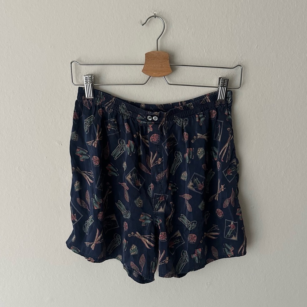 Victoria’s Secret Vintage Ski Resort Silk Pajama Lounge Shorts in Navy M